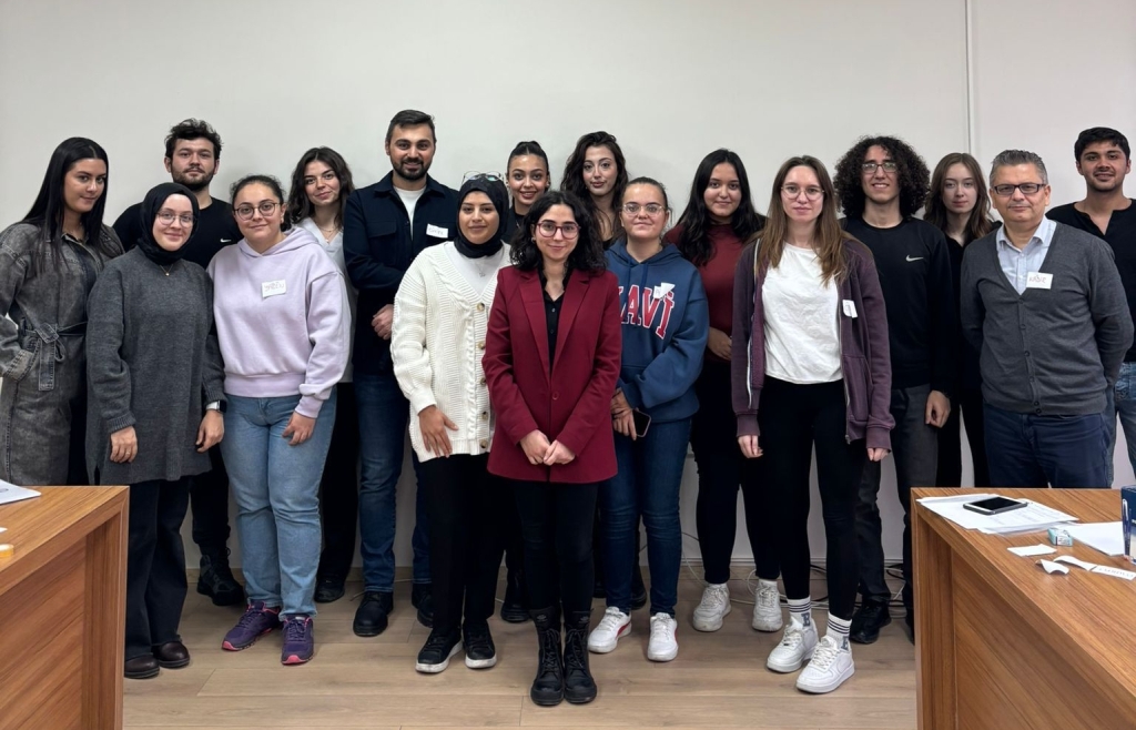 AFSÜ Öğrencileri, Üniversite Hakkındaki Görüşlerini Paylaştı
