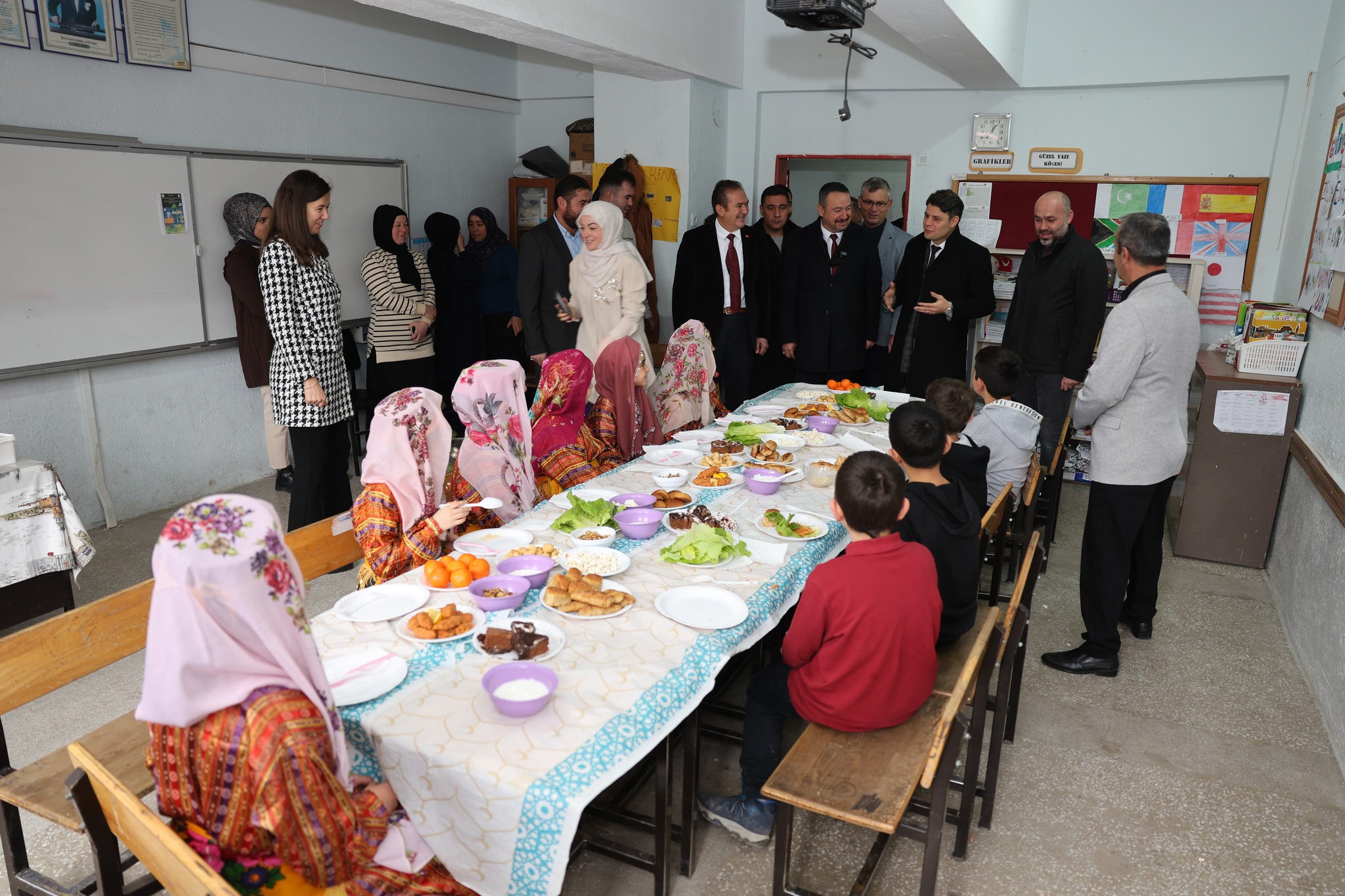 Sandıklı'da Yerli Malı Haftası Coşkuyla Kutlandı