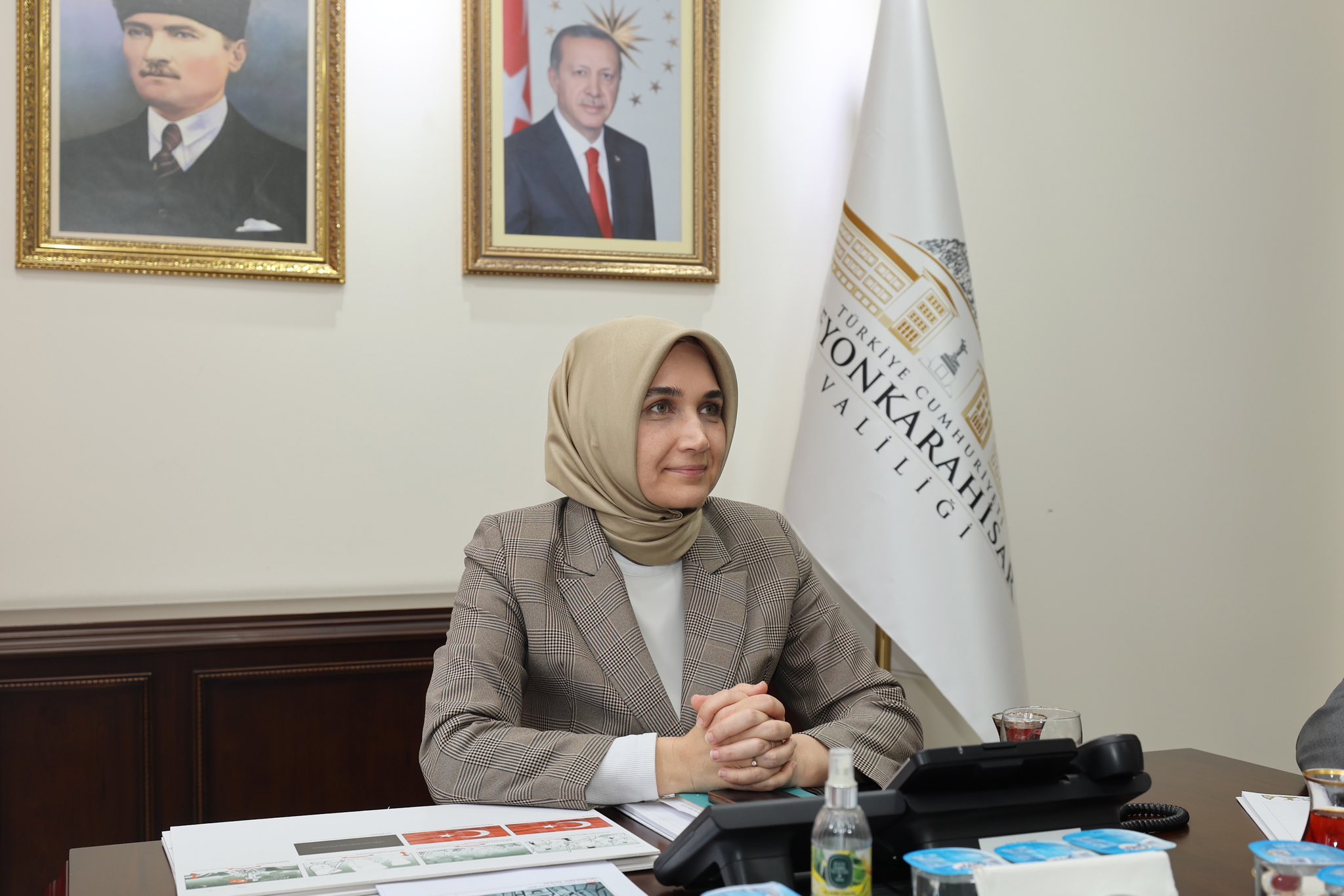 Afyonkarahisar Valisi Yiğitbaşı, İstiklal Tanıtım Merkezi İçin Tasarımlarını Görüştü