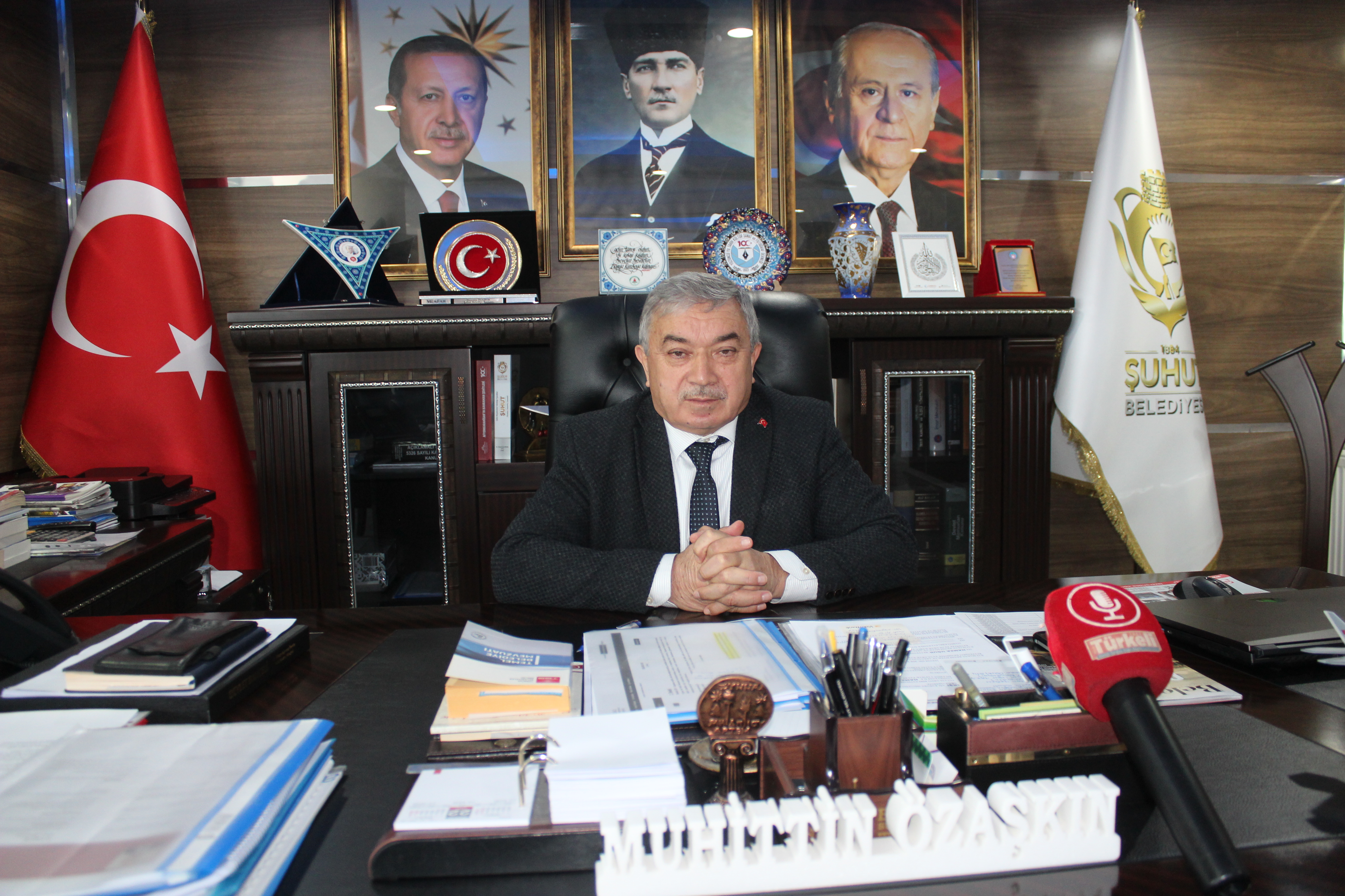 GÖÇÜN GERİDE BIRAKTIĞI YALNIZLIĞA, BAŞKAN ÖZAŞKIN EL UZATTI
