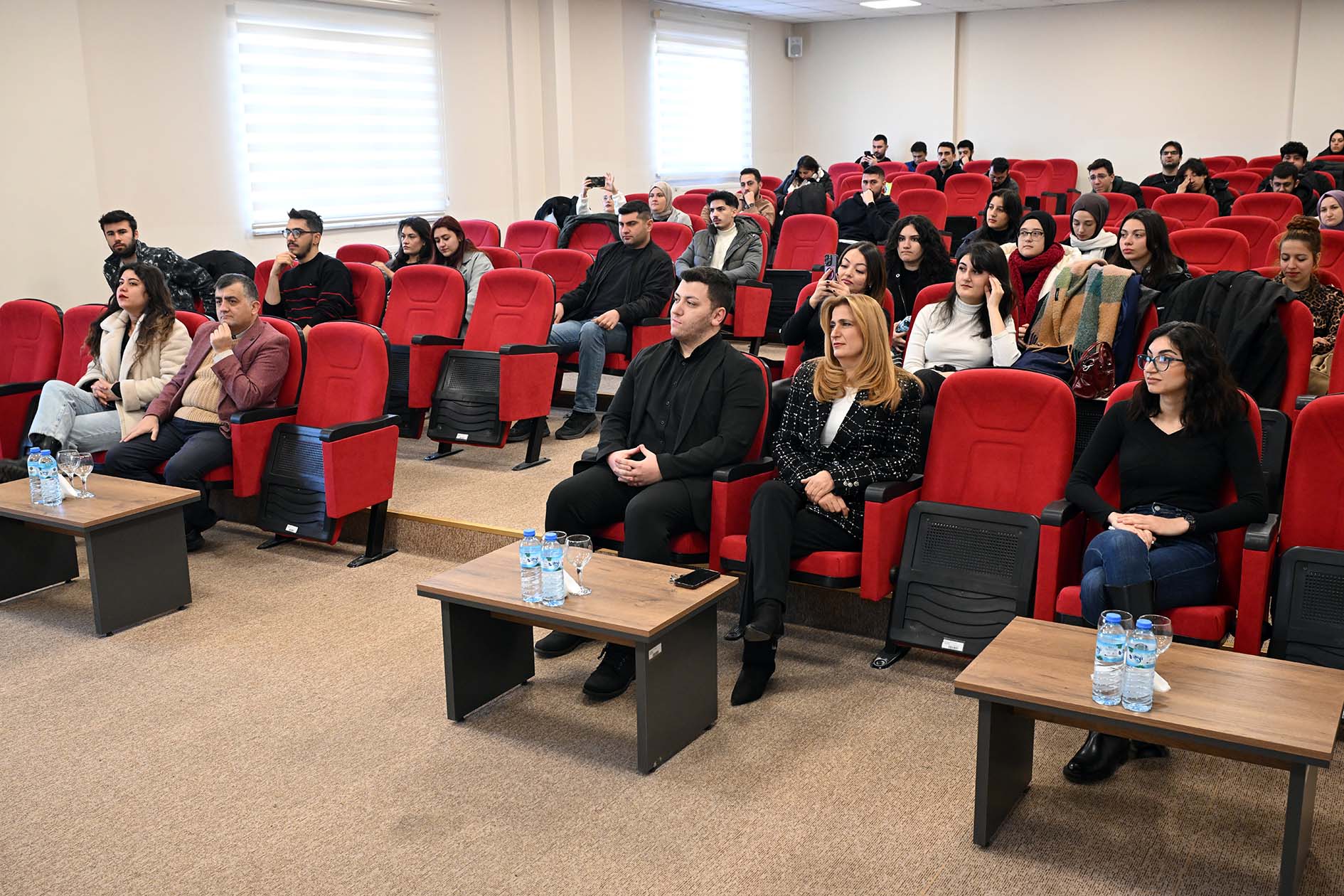 AKÜ’de “Sağlık Turizmi” Semineri Düzenlendi