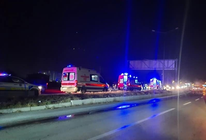 Şuhut Yolunda Feci Kaza Çok Sayıda Yaralı Var