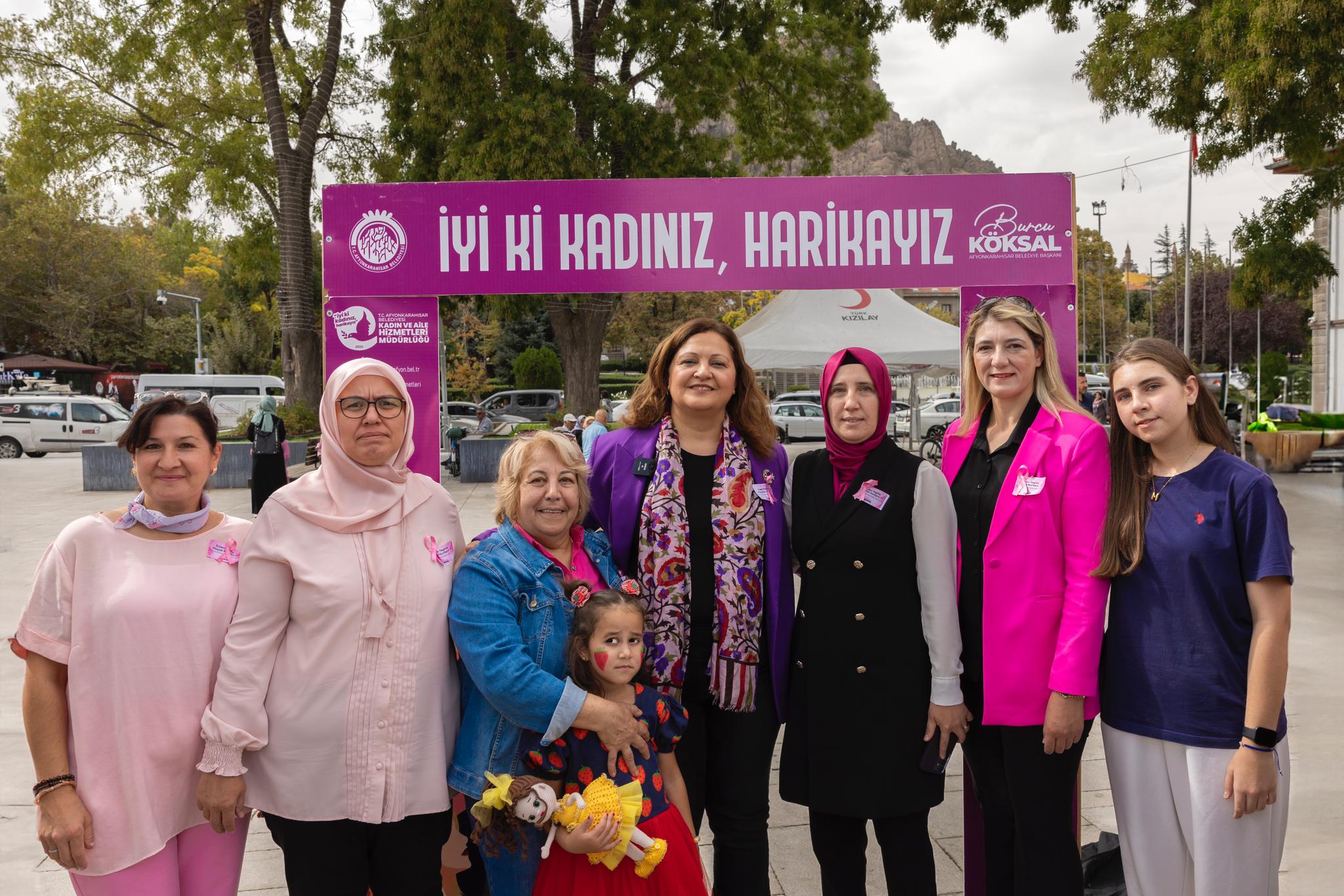 Afyonkarahisar'da Kadınlara Yeni Bir Soluk... Kadın ve Aile Hizmetleri Müdürlüğü'nün Çalışmaları Takdir Topluyor