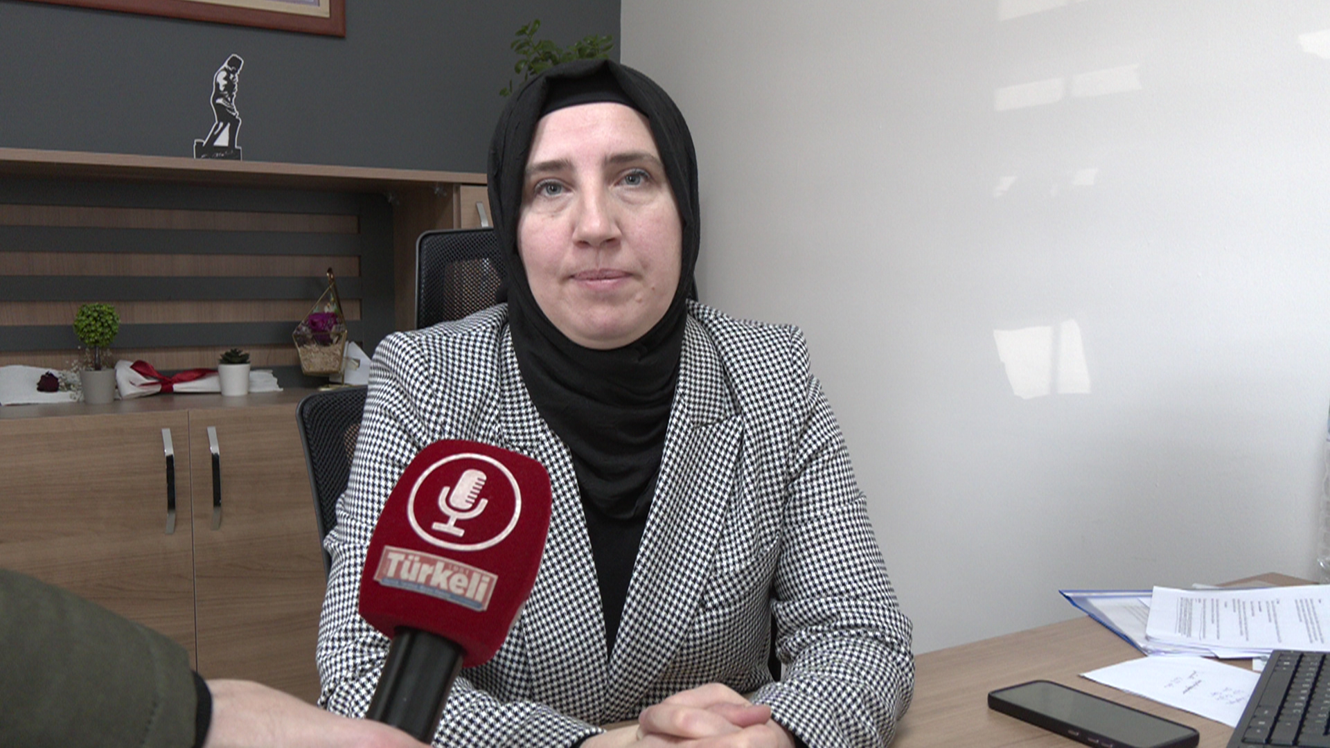 Afyonkarahisar'da Kadınlara Yeni Bir Soluk... Kadın ve Aile Hizmetleri Müdürlüğü'nün Çalışmaları Takdir Topluyor