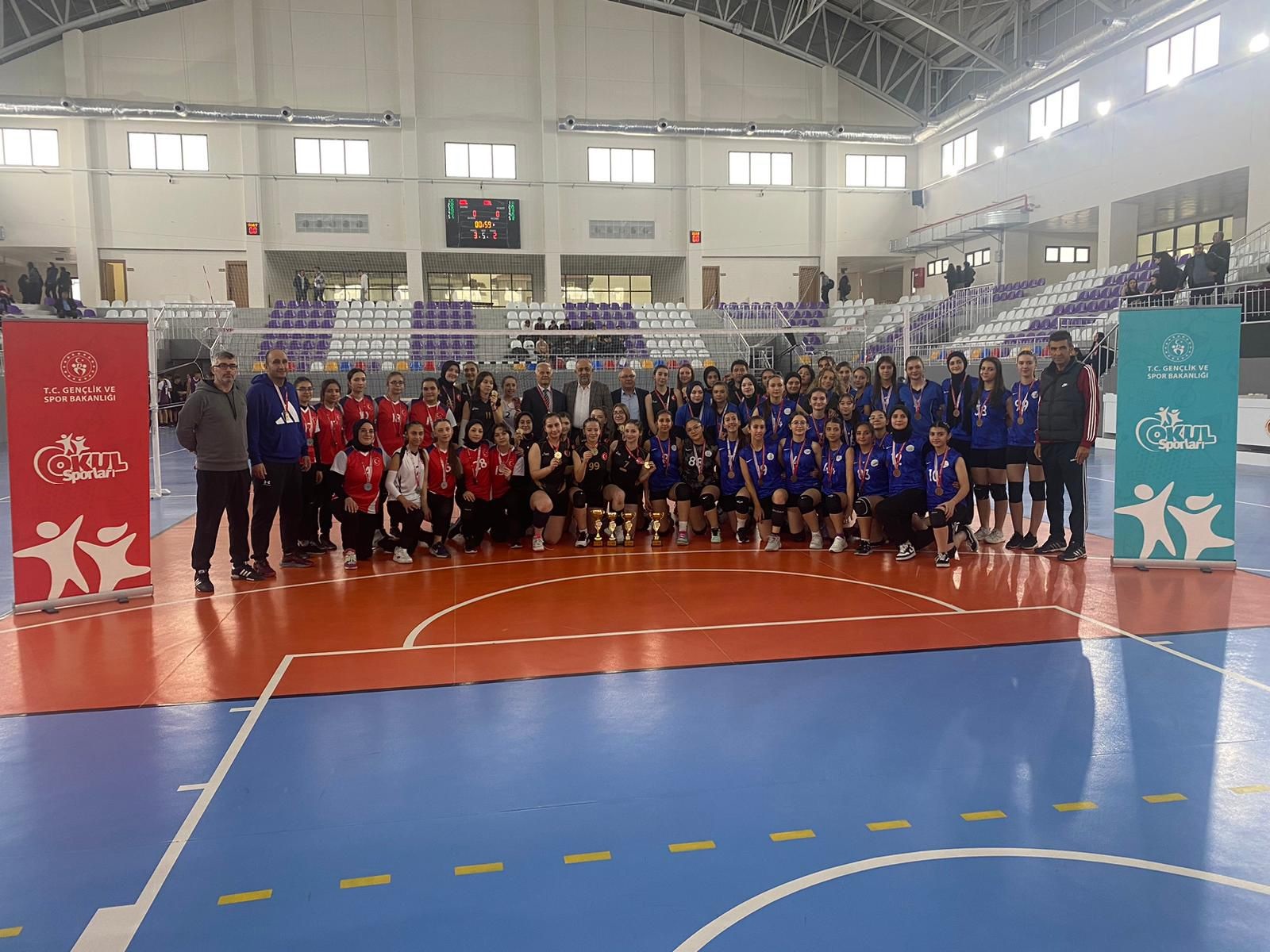 FİLENİN ŞAMPİYONU AFYON KOCATEPE ANADOLU LİSESİ