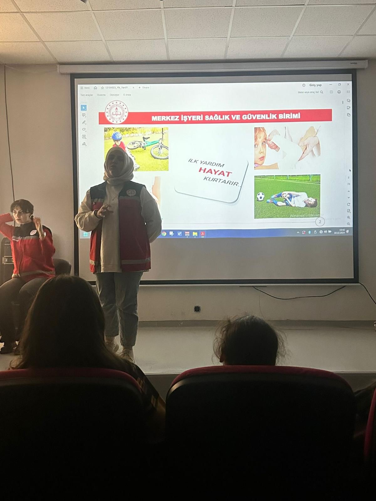 Emirdağ Mithatpaşa Ortaokulu'nda ‘İlk Yardım Eğitimi' Düzenlendi
