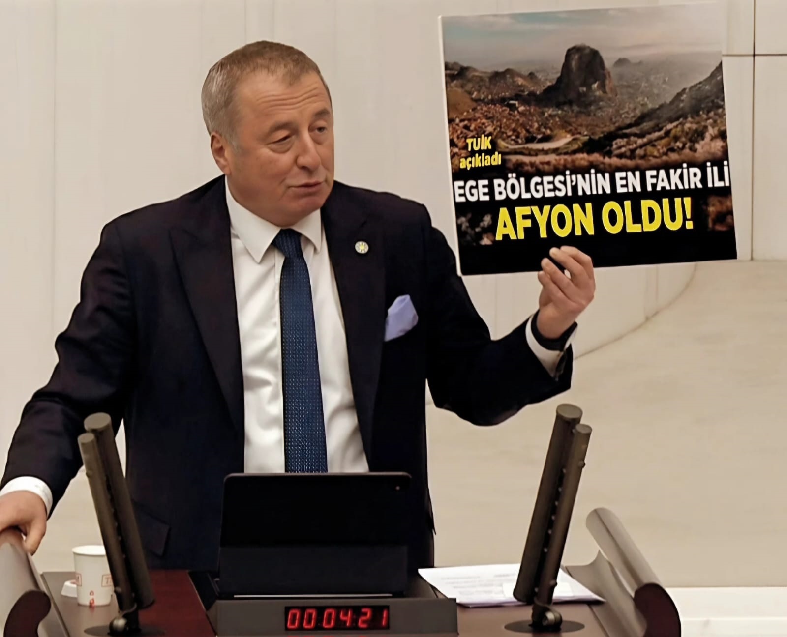 İYİ Parti’li Olgun, "Afyonkarahisar, Ege'nin En Fakir İli Oldu, Bu tablo Sizin Eserinizdir”