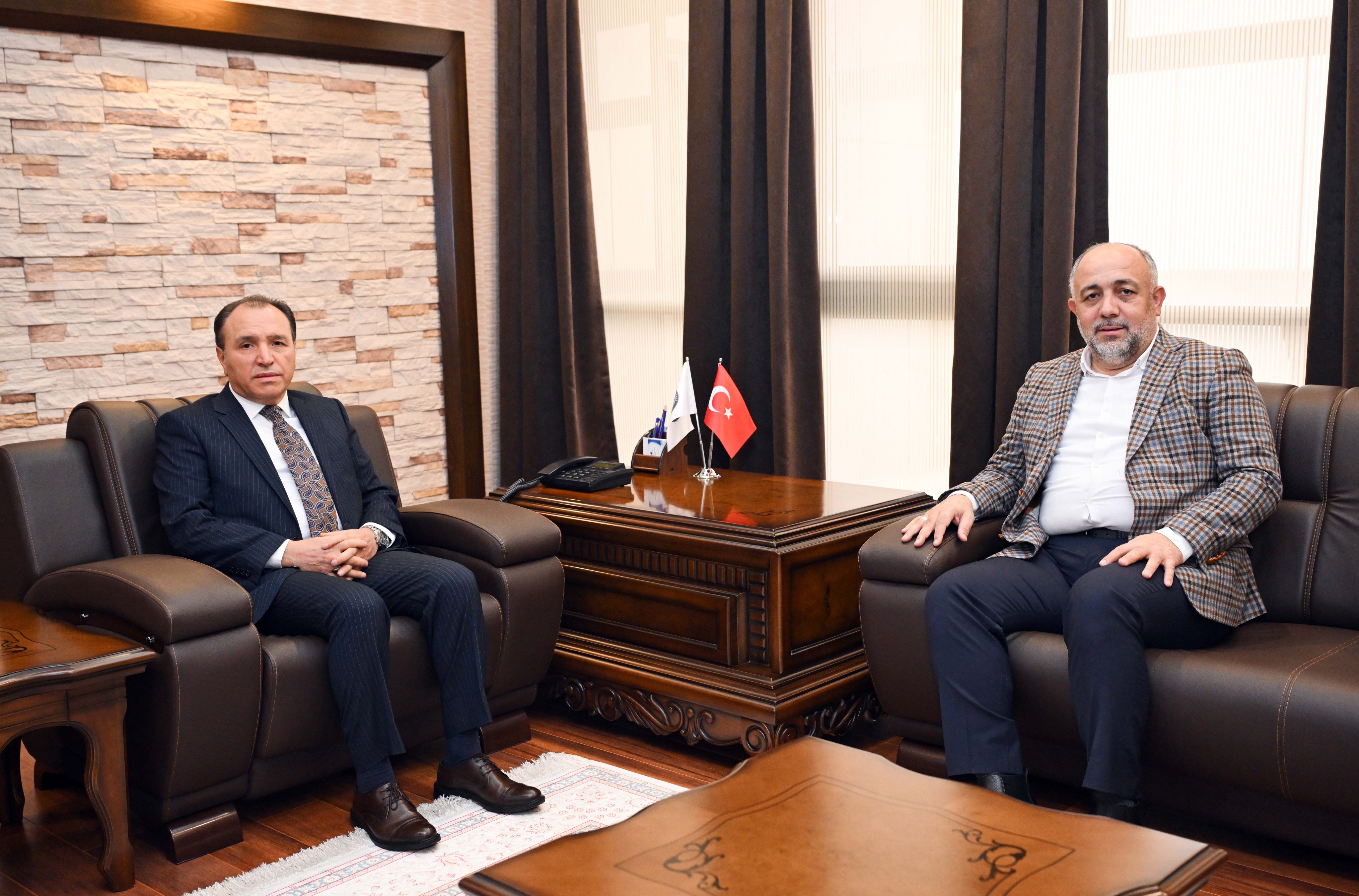 Rektör Karakaş ve Müdür Kasapoğlu, Öğrenci Barınma Hizmetlerini Değerlendirdi