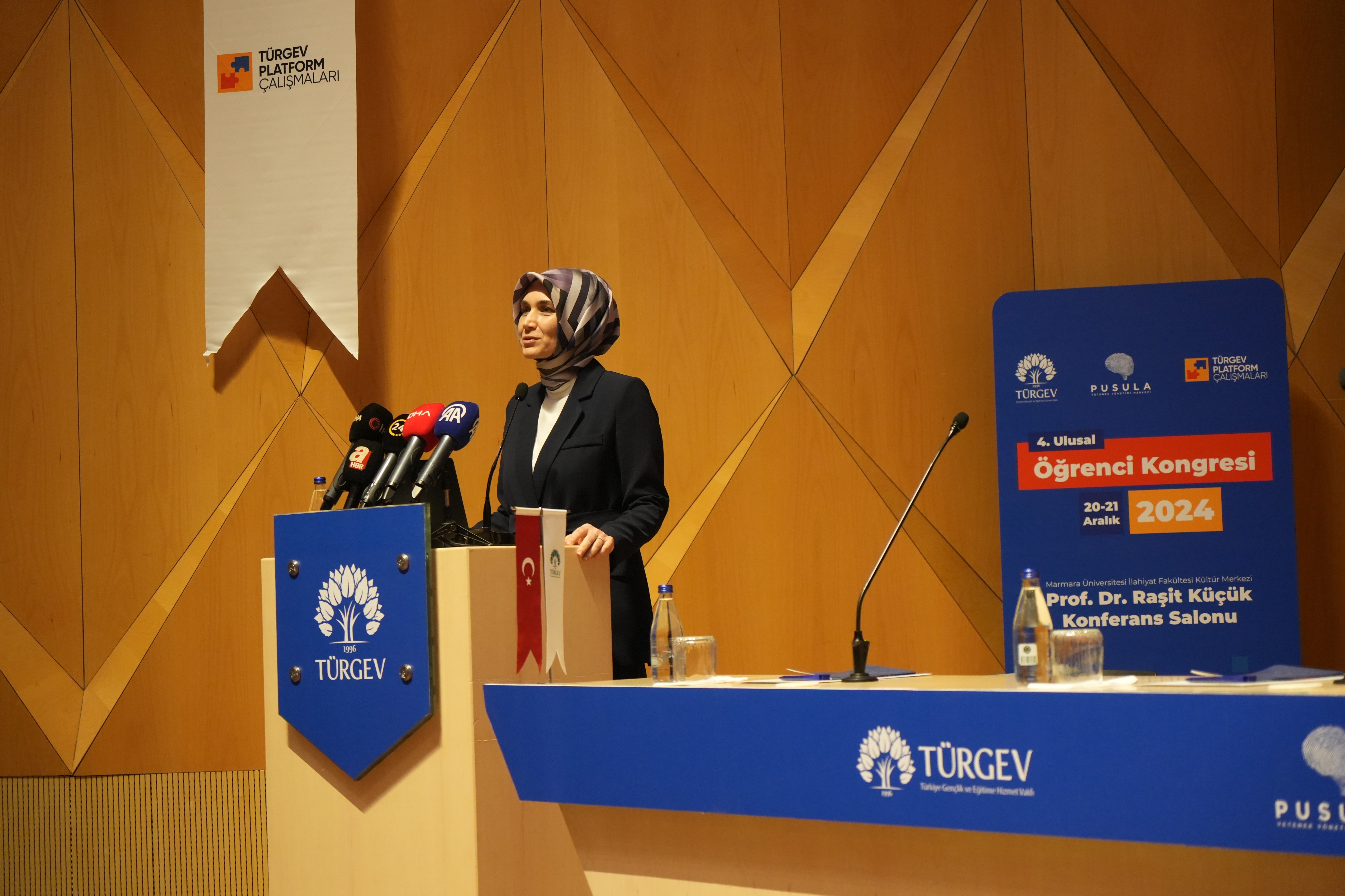  Vali Yiğitbaşı, “TÜRGEV Gençlerimize Işık Tutan Bir Vakıf"