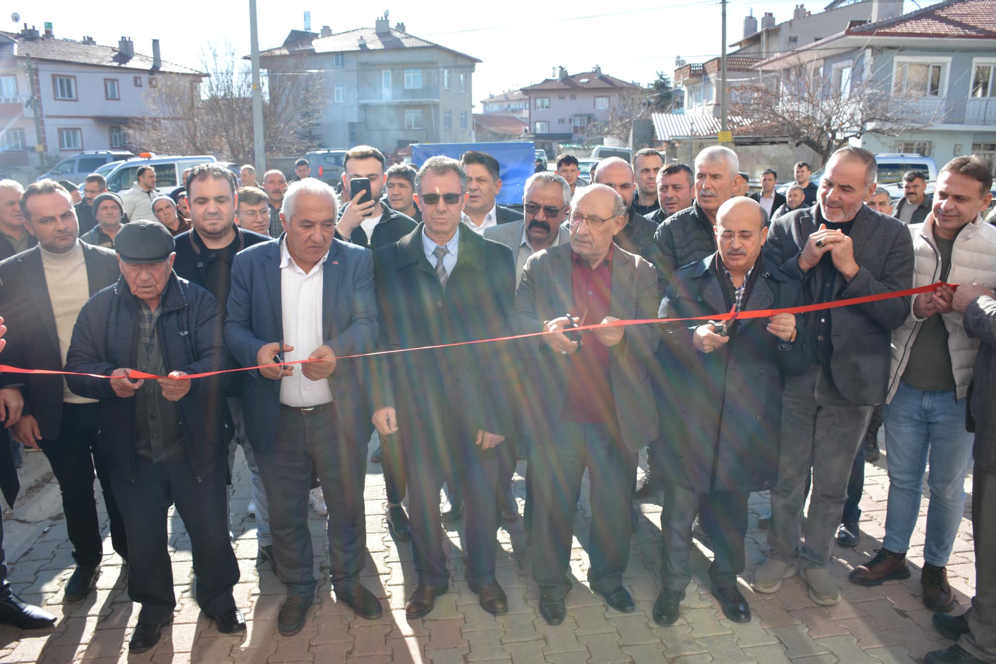 MHP Afyonkarahisar İl Başkanlığı, Şuhut'ta İş Yeri Açılışına Katıldı