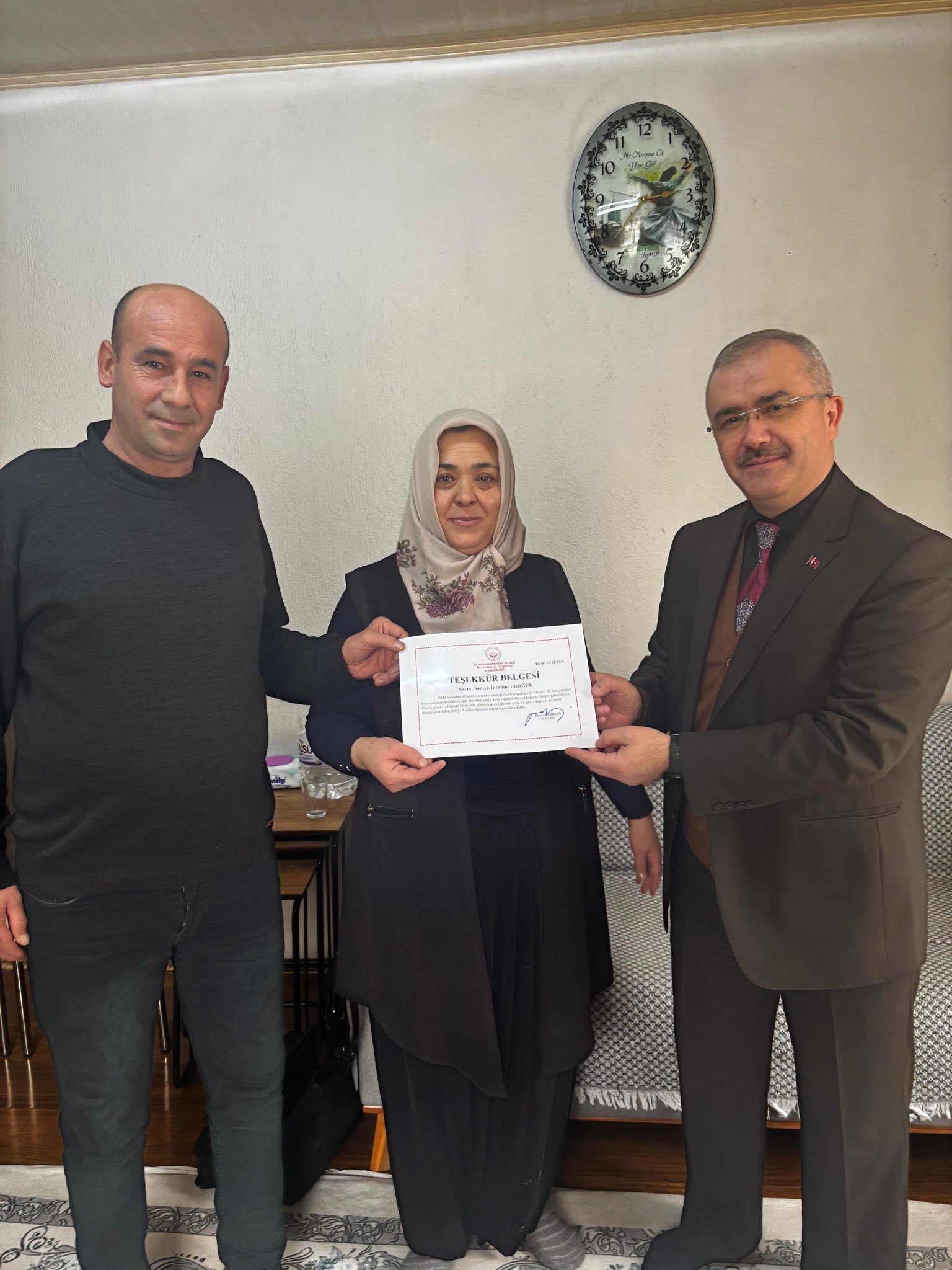 Çocuklarımızın Geleceğine Işık Tutan Aileler: Afyonkarahisar Aile ve Sosyal Hizmetler İl Müdürlüğü’nden Koruyucu Aileye Teşekkür