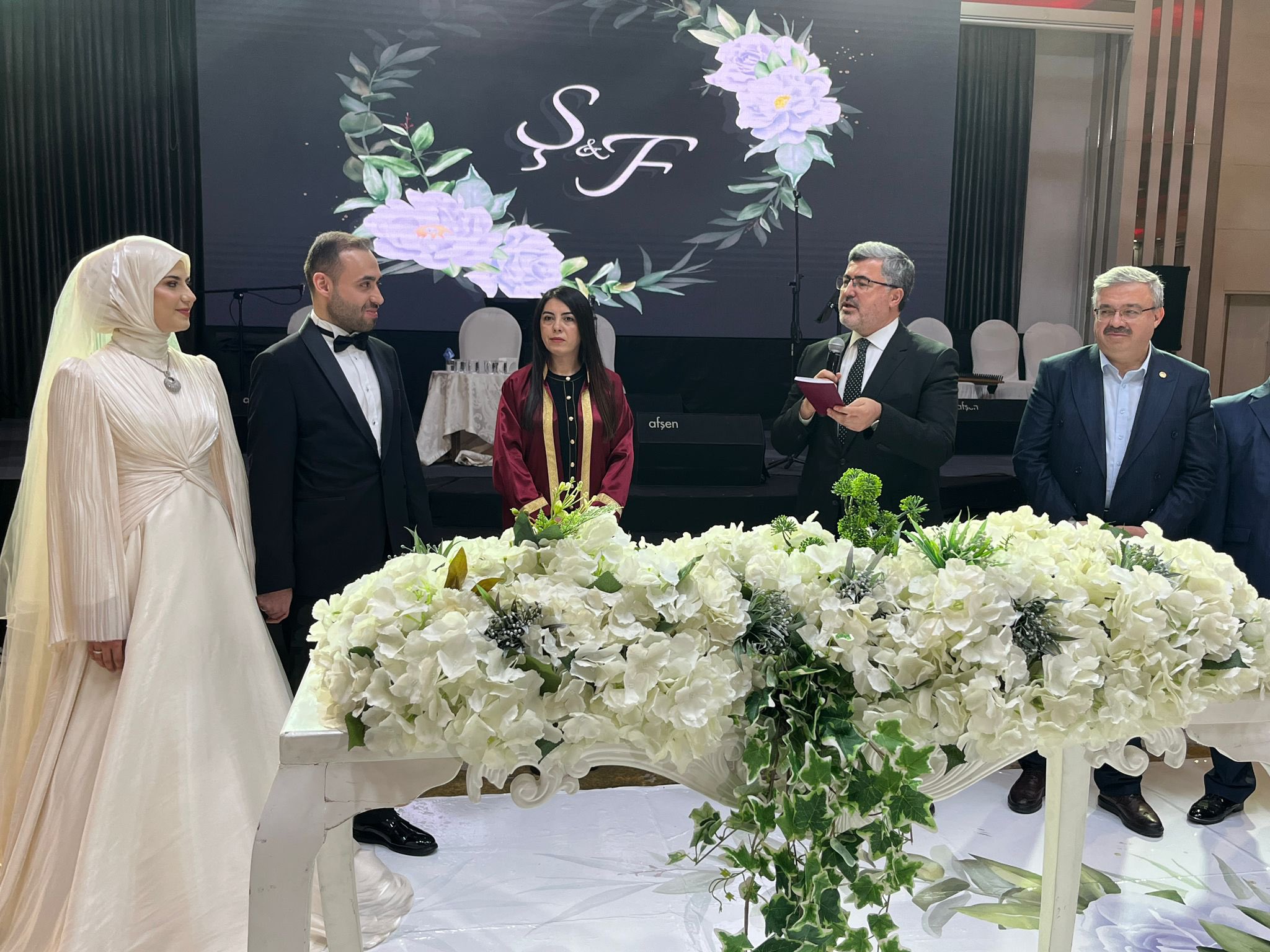 İŞLEK VE ULUÇAY AİLELERİNİN MUTLU GÜNÜ
