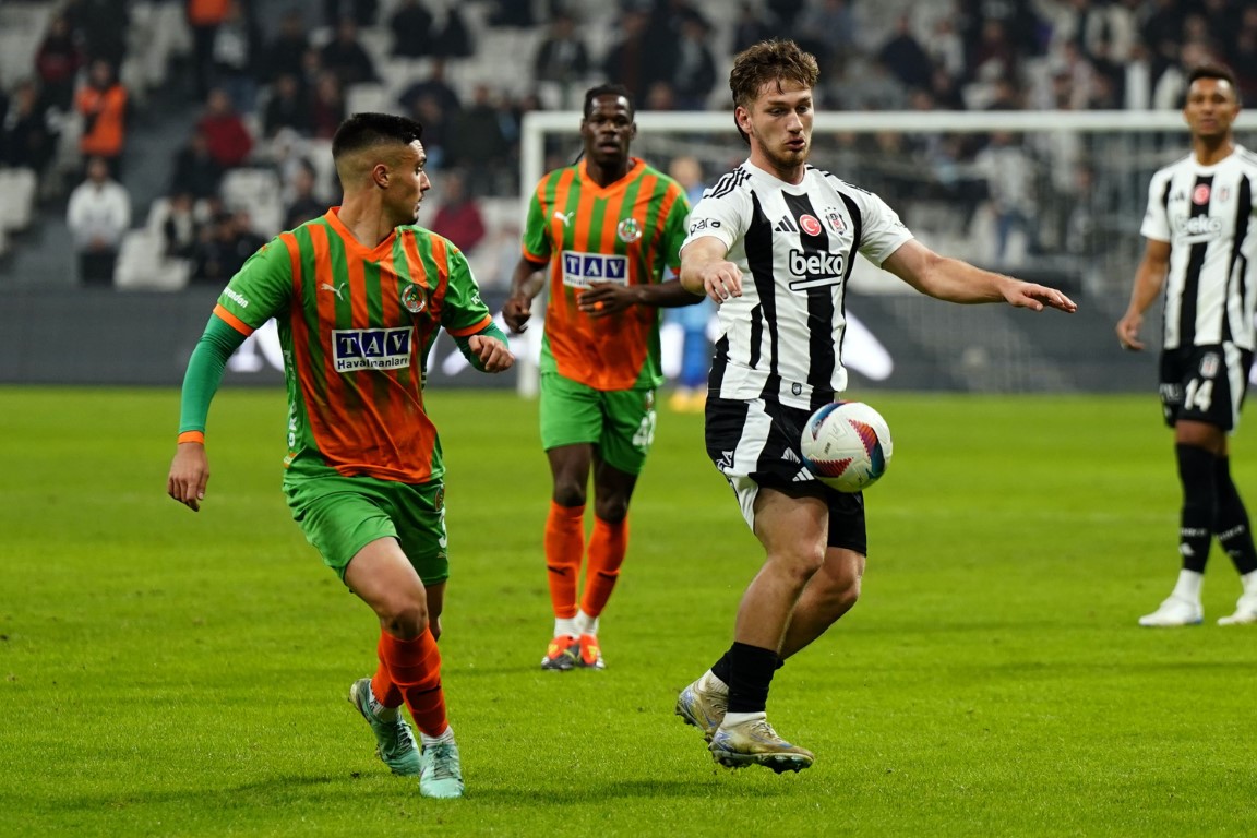 BEŞİKTAŞ, ALANYASPOR ENGELİNİ AŞAMADI