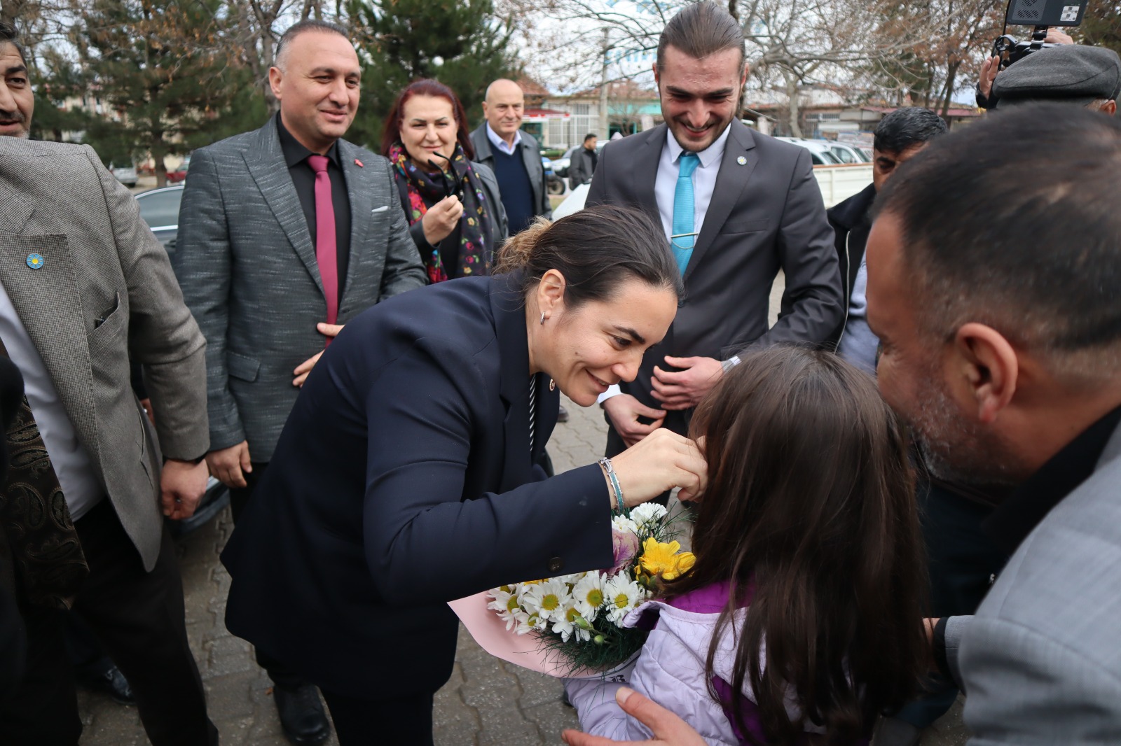 İYİ Parti Çay’da Gücüne Güç Kattı: Toplu Üye Katılımı ve Halk Buluşması Coşku Yarattı