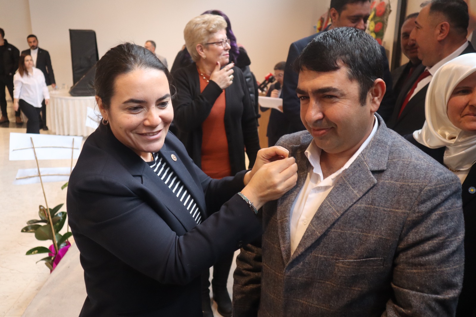 İYİ Parti Çay’da Gücüne Güç Kattı: Toplu Üye Katılımı ve Halk Buluşması Coşku Yarattı