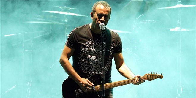 Haluk Levent hastaneye kaldırıldı!