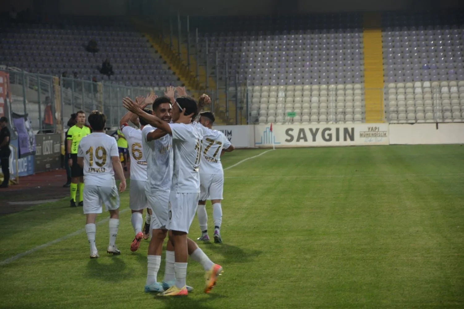 DEVRE BİTTİ GÖZLER YÖNETİMDE