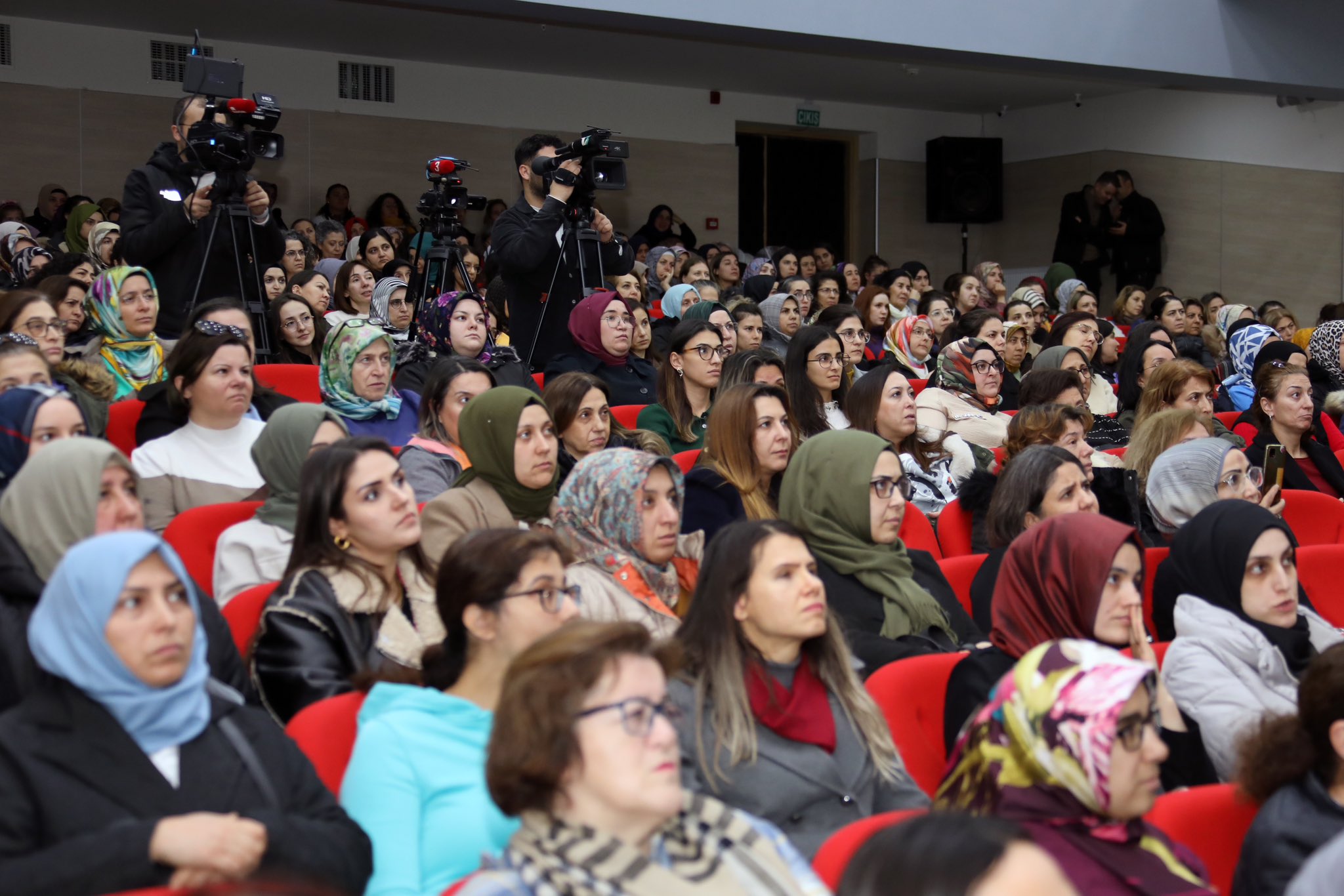 Emniyetin Hassas Burunları  Polis Köpekleri Büyük Alkış Aldı
