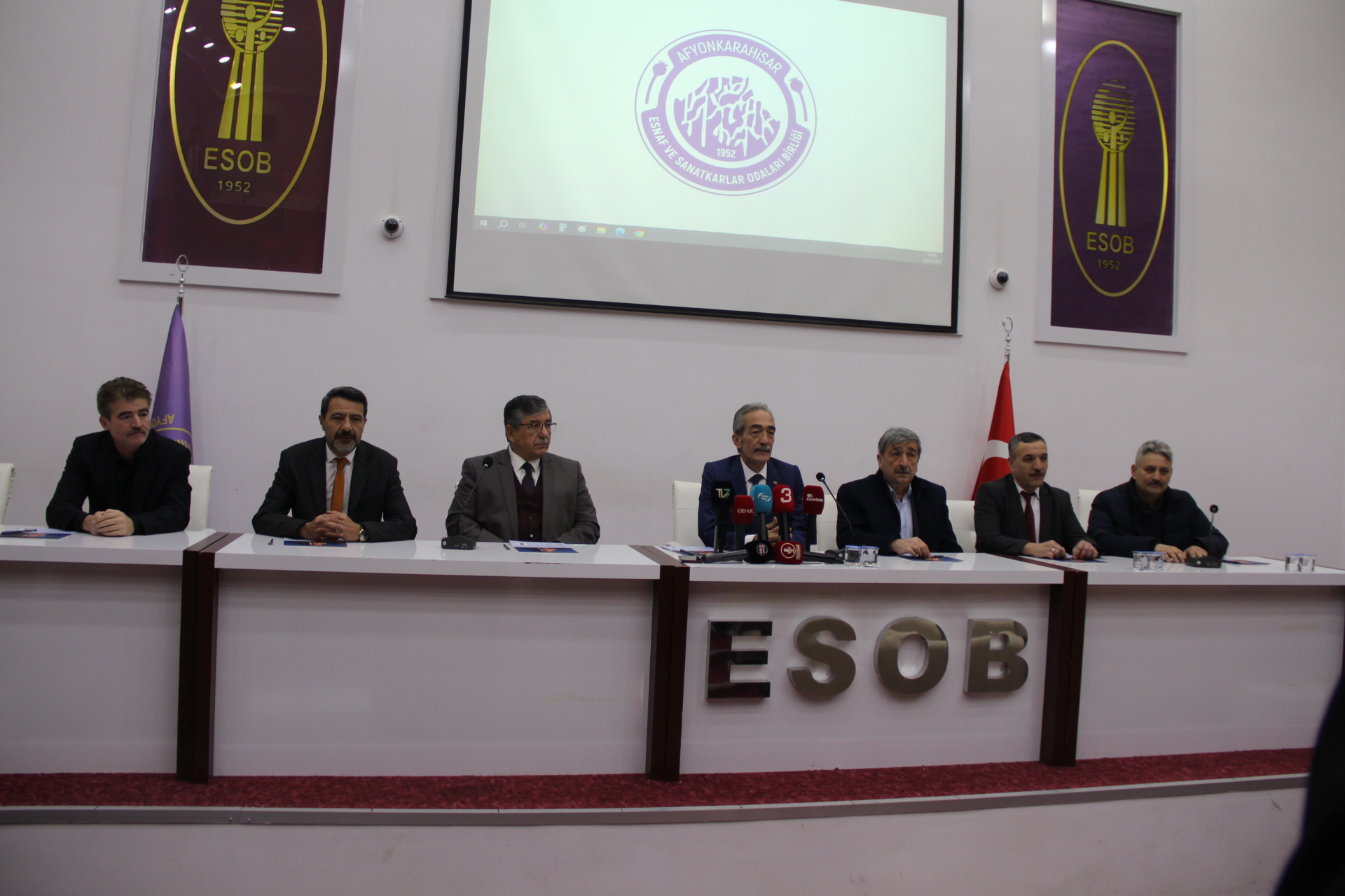 ESOB BAŞKAN ÜSTÜNE SNAFLARIN SORUNLARINI DİLE GETİRDİ "2025 YILINDA BU MAĞDURİYETİ GİDERECEĞİZ"