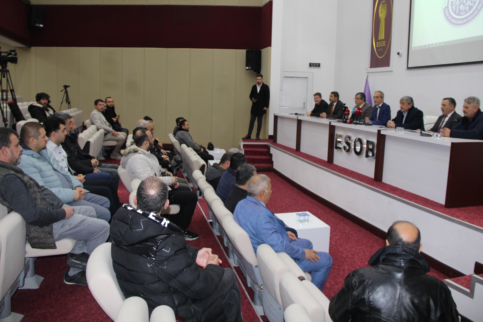 ESOB BAŞKAN ÜSTÜNE SNAFLARIN SORUNLARINI DİLE GETİRDİ "2025 YILINDA BU MAĞDURİYETİ GİDERECEĞİZ"
