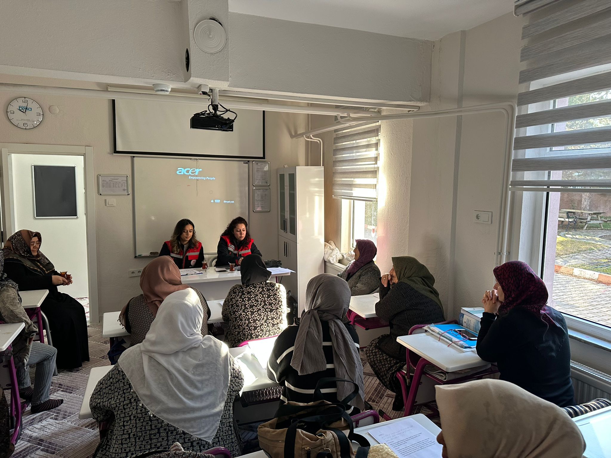 Afyon’da Kadın Çiftçilerin  Tarımsal Bilgisi Güçlendiriliyor