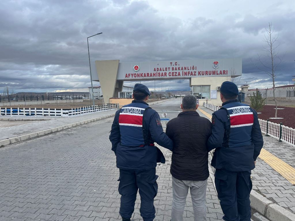 "ÇOCUĞUN CİNSEL İSTİSMARI" SUÇUNDAN ARANIYORDU!