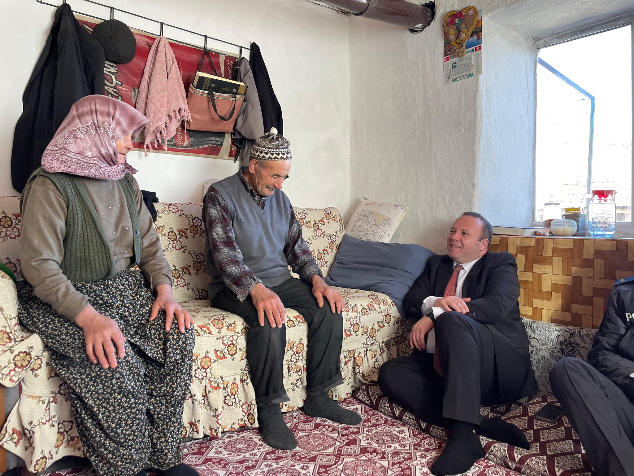 Çanakkale Ruhuyla Görev Yapan Kaymakam Eser Gönülleri Fethediyor…