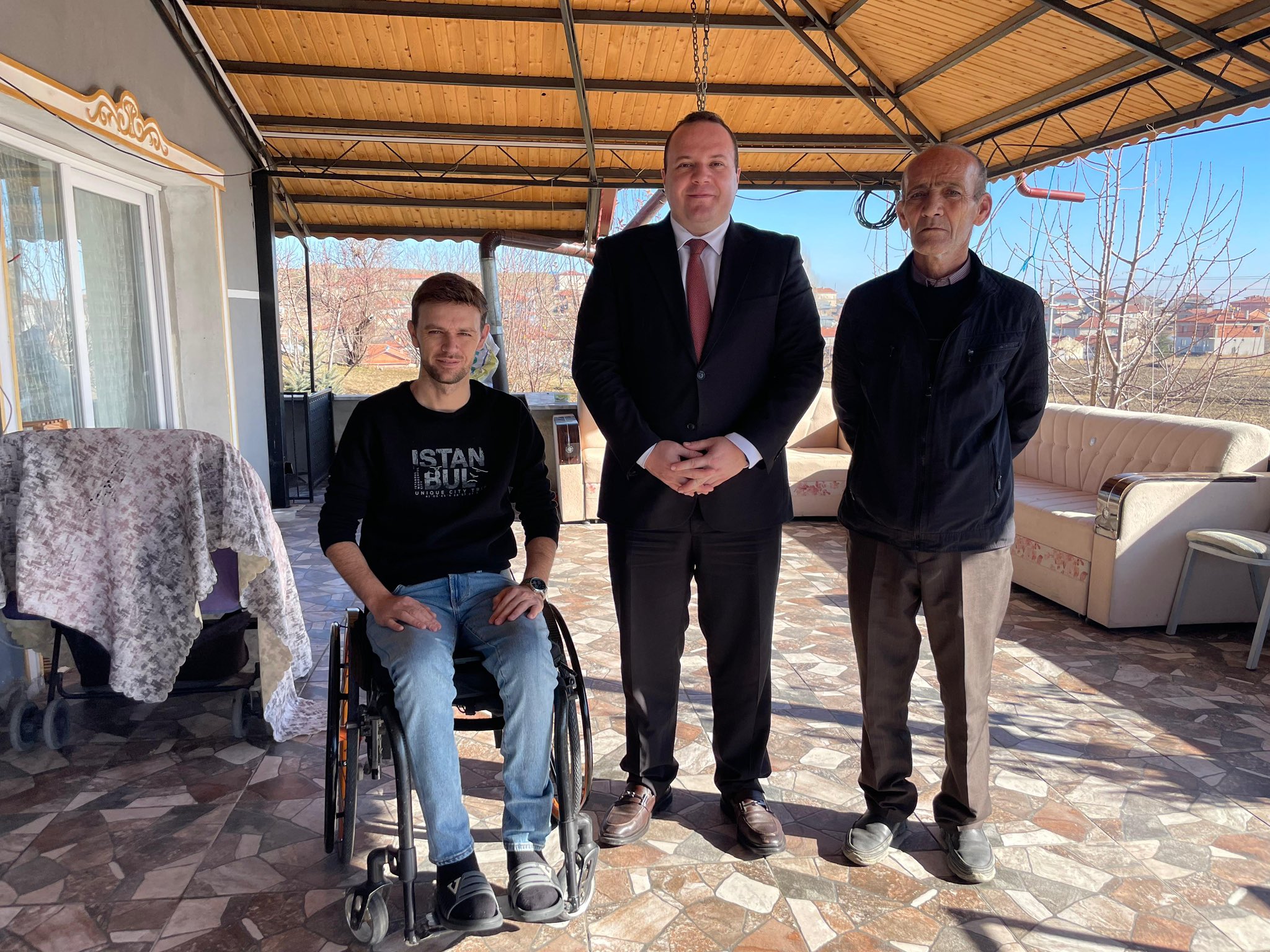 Çanakkale Ruhuyla Görev Yapan Kaymakam Eser Gönülleri Fethediyor…