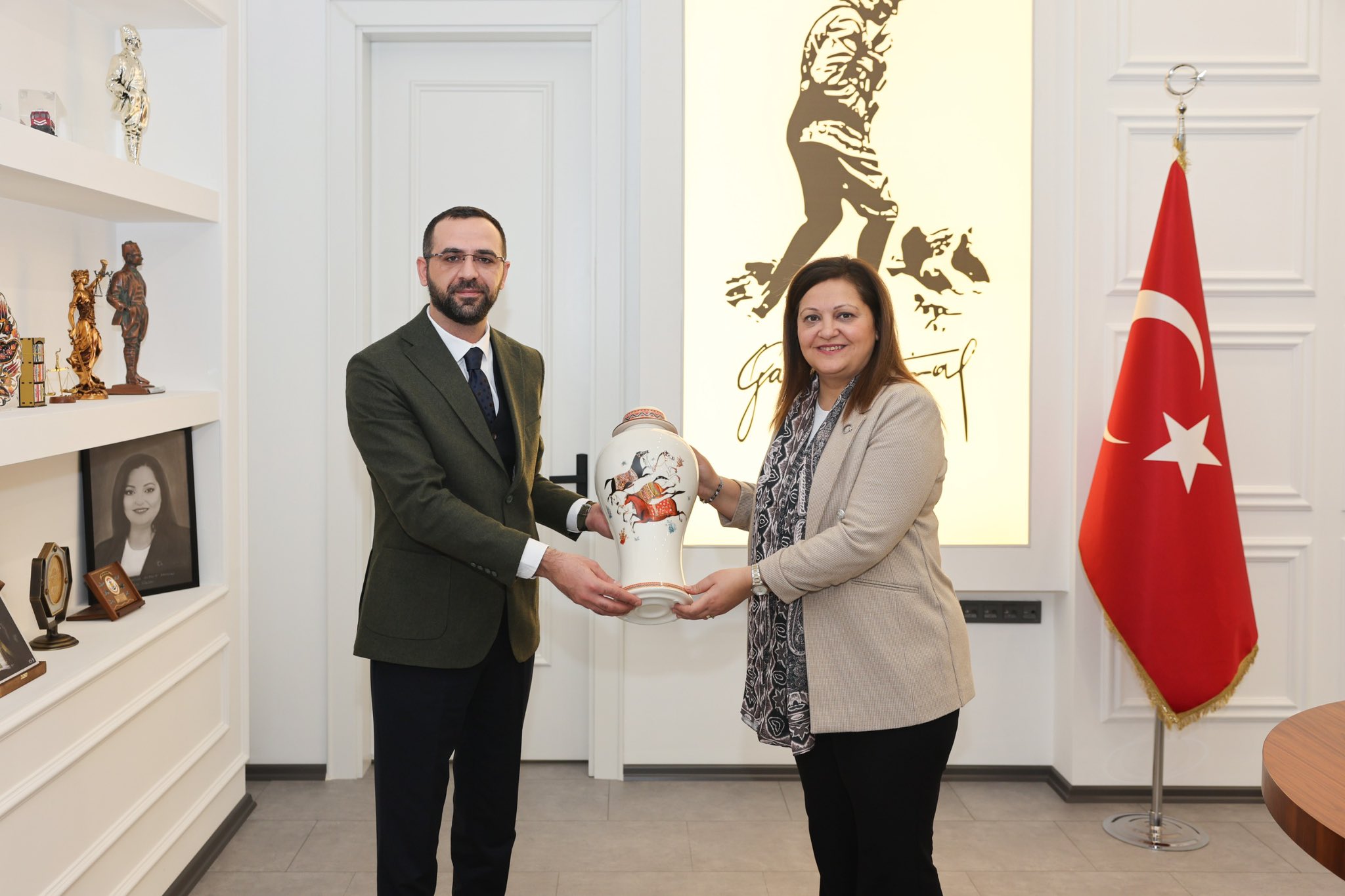 İş İnsanı Taşbaşı’ndan Başkan Köksal’a Ziyaret