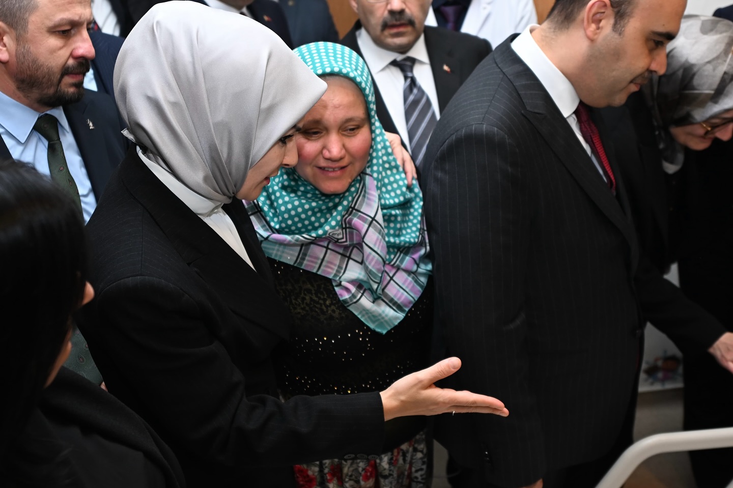 Bakan Göktaş’tan Balıkesir’de  Kazazedelere Şefkat Eli