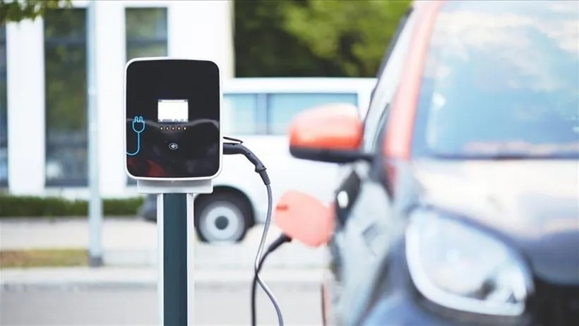 Elektrikli araçlar şarj istasyonlarını artırdı, soket sayısı katlandı
