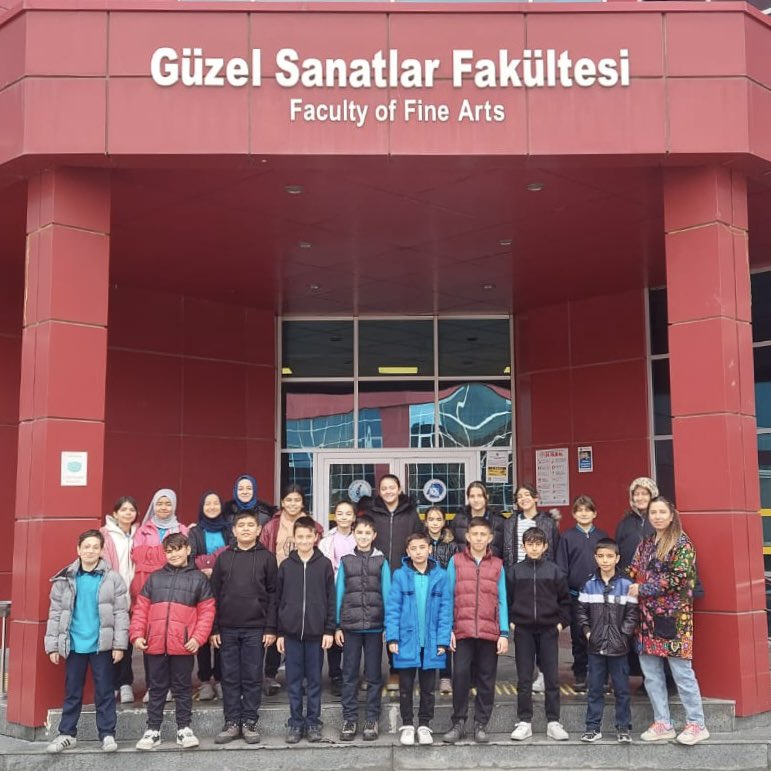 AKÜ Güzel Sanatlar Fakültesi  Miniklere İlham Oldu