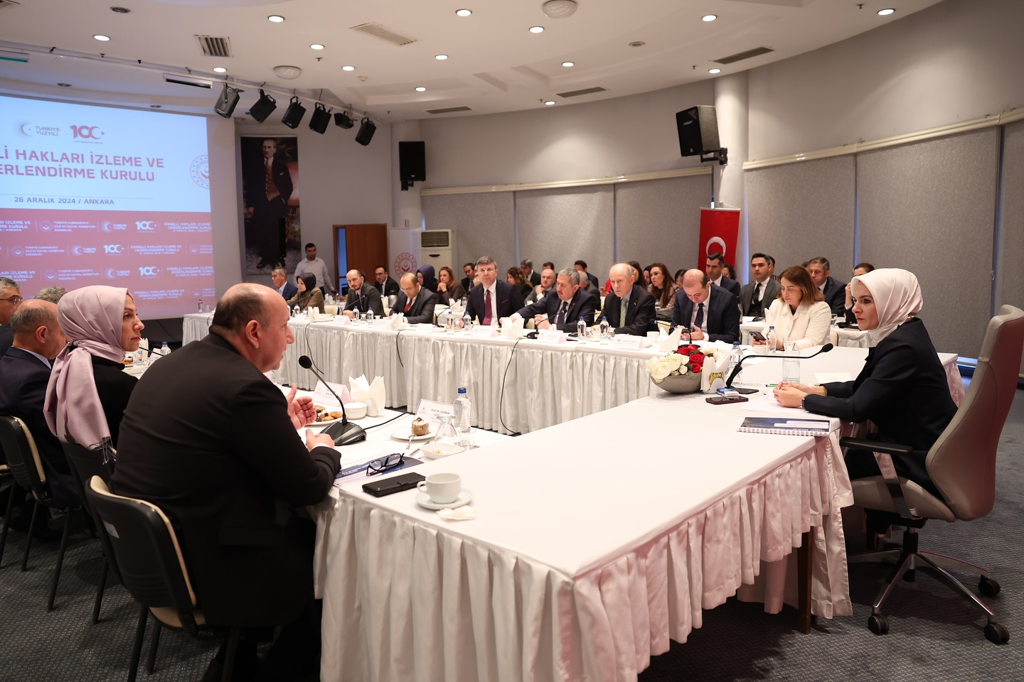 Bakan Göktaş Toplantıyı Titizlikle Takip Etti  Engelli Vatandaşların İhtiyaçları Ele Alındı