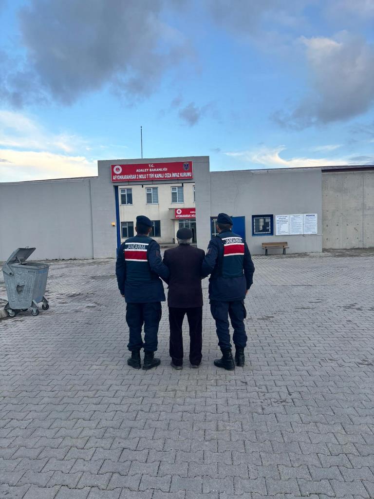 FUHUŞA TEŞVİK SUÇUNDAN ARANAN ŞAHIS SANDIKLI'DA YAKALANDI