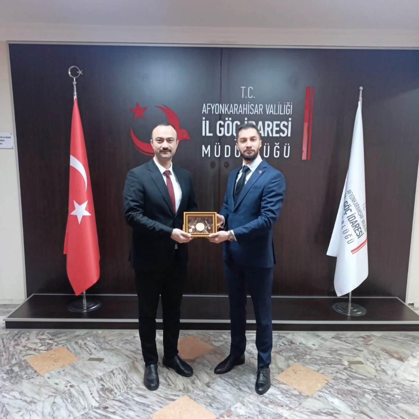 Azerbaycanlılar Derneği  Göç İdaresi’ni Ziyaret Etti