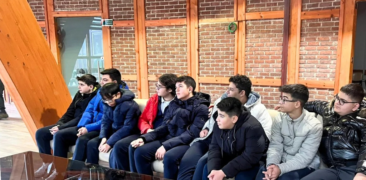 Hem Gezdiler Hem Öğrendiler  Girne Koleji’nden Anlamlı Ziyaret