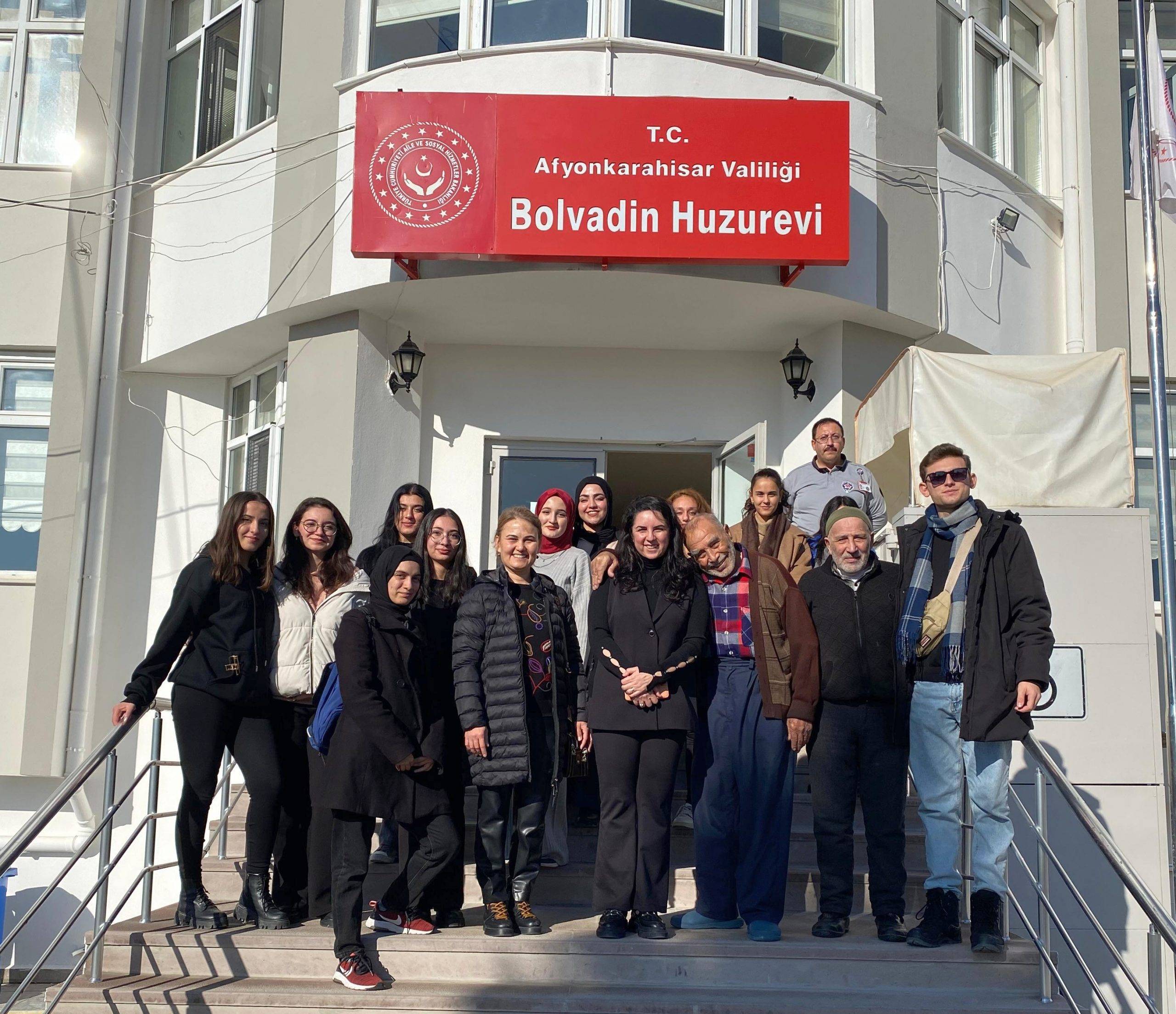 HUZUREVİ SAKİNLERİNE VE PERSONELİNE İLK YARDIM EĞİTİMİ