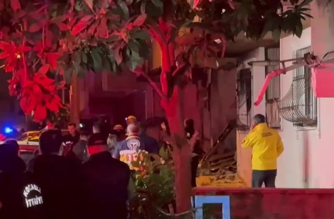 Kocaeli'de bir binada patlama: Yaralılar var