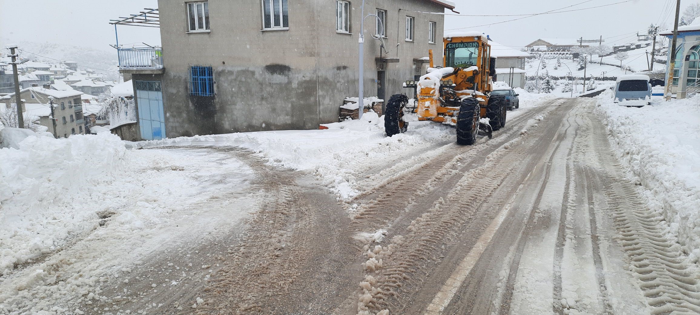 Afyonkarahisar’da Kar Kalınlığının Yarım Metreyi Buldu