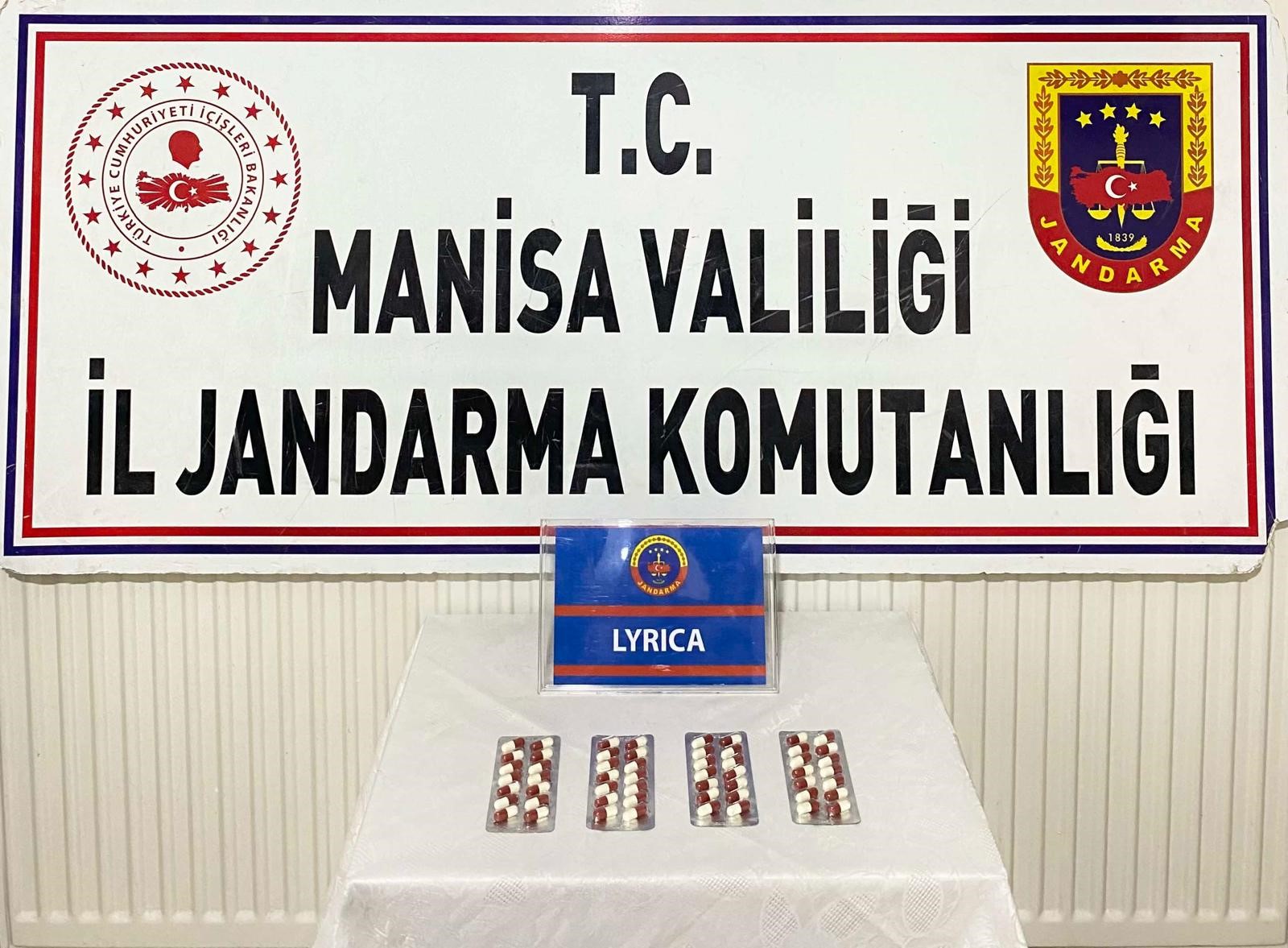 Manisa’da 2 Şüpheliden, 54 Sentetik Hap Çıktı