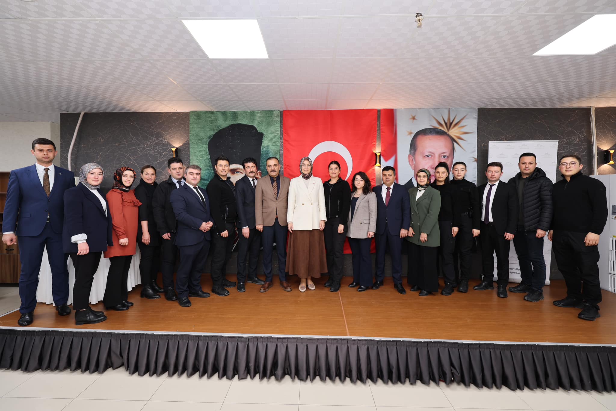Vali Yiğitbaşı Valilik Personeli İle Bir Araya Geldi