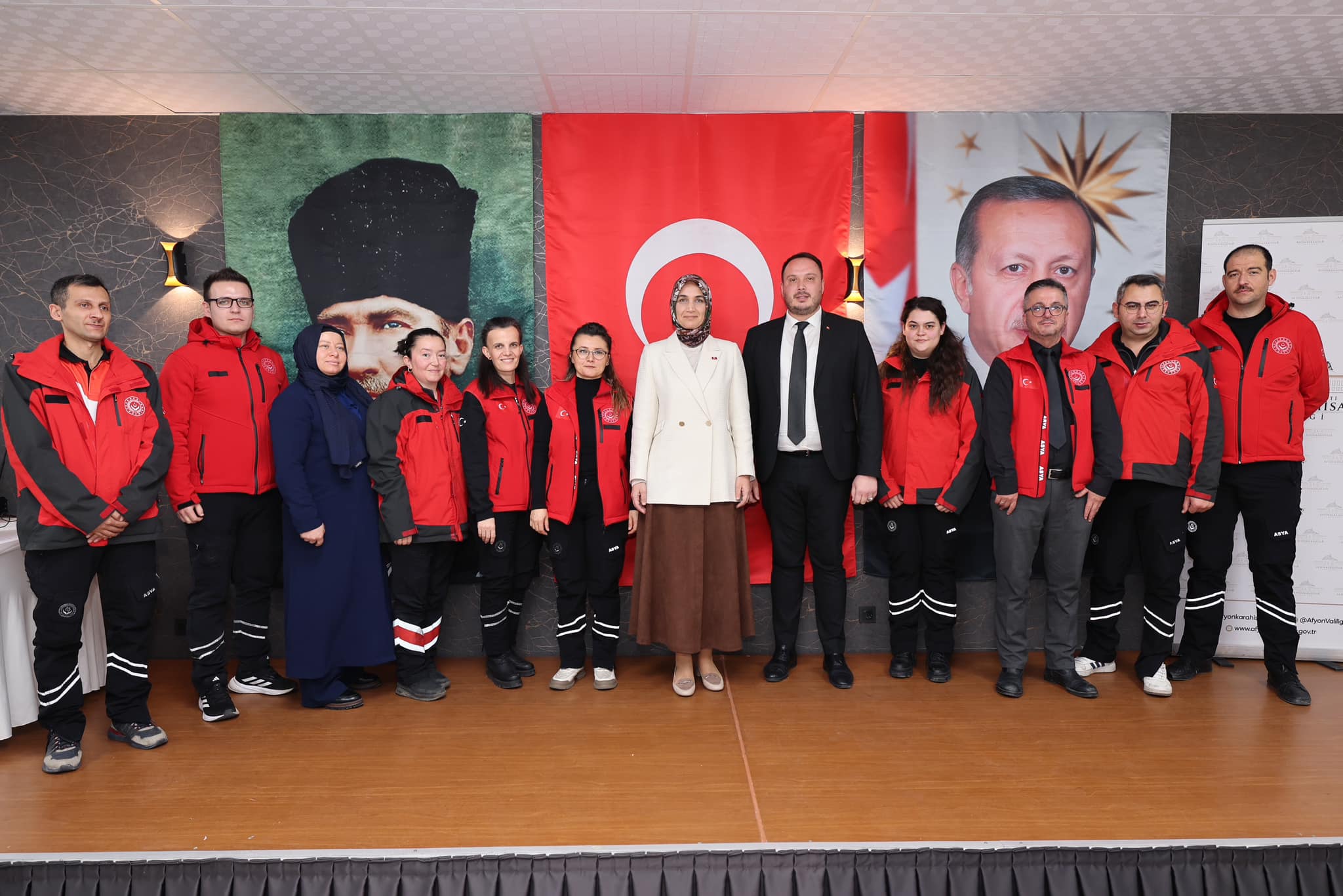 Vali Yiğitbaşı Valilik Personeli İle Bir Araya Geldi