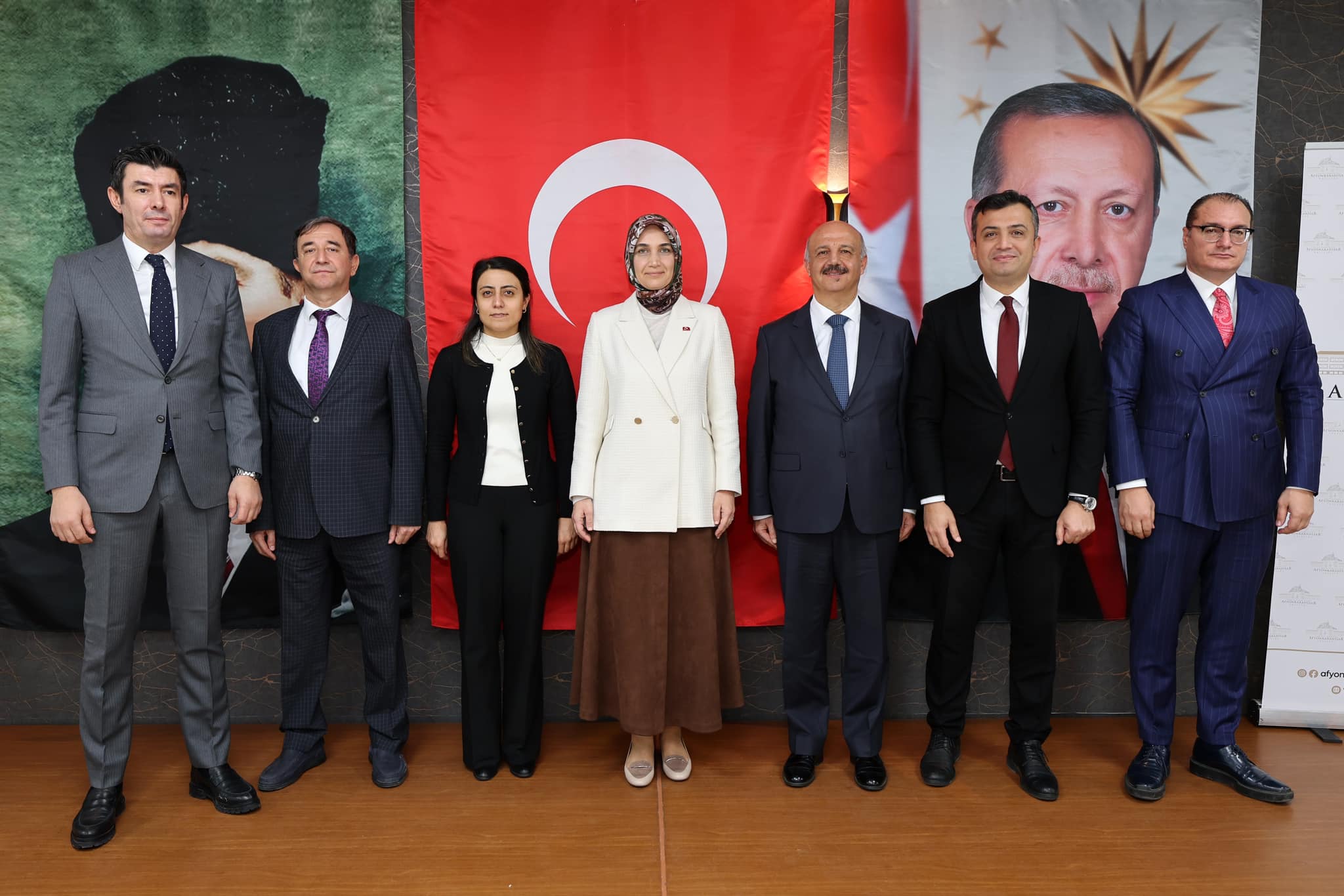 Vali Yiğitbaşı Valilik Personeli İle Bir Araya Geldi