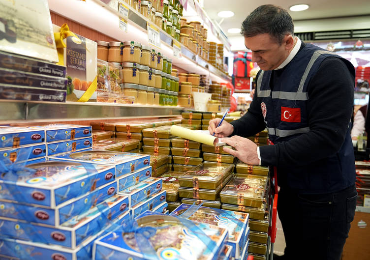 Ticaret Bakanlığı Ekipleri Yılbaşı Öncesi Denetimlerini Sürdürüyor