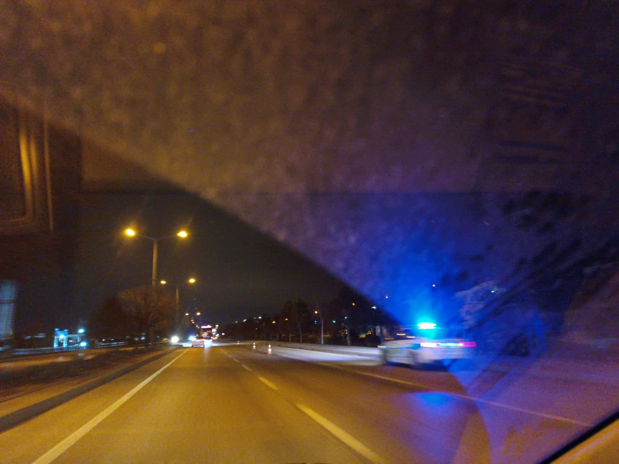 Afyonkarahisar’da Polis Ekipleri, Yılbaşı Gecesinde Trafik Önlemlerini Artırdı