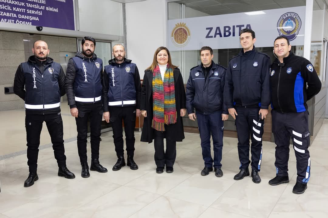Başkan Burcu Köksal, Yeni Yıl Öncesi Belediye Kurumlarını Ziyaret Etti