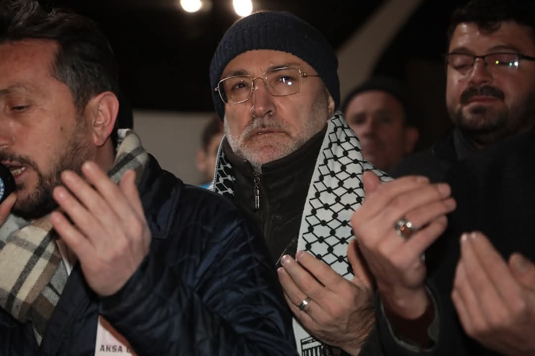 AK Parti İl Başkanı Turgay Şahin'den Galata Mitingine Giden Vatandaşlara Ziyaret