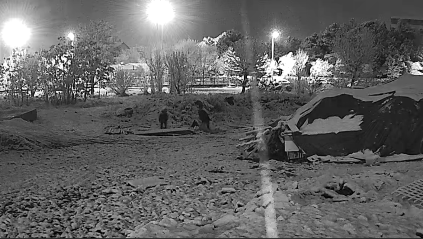 Afyon Halkı Bunlardan Çok Rahatsız  Önce At Arabasıyla Geldiler Sonra Kamyonetle