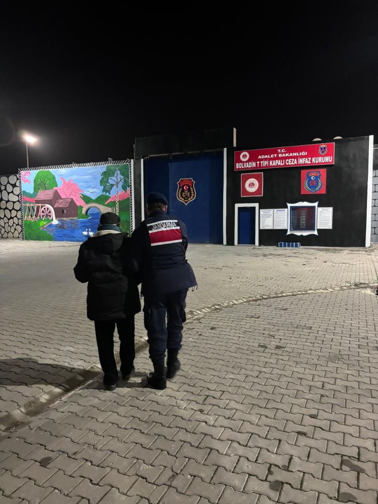 JANDARMA CİNAYET SUÇU FİRARİSİNİ YAKALADI