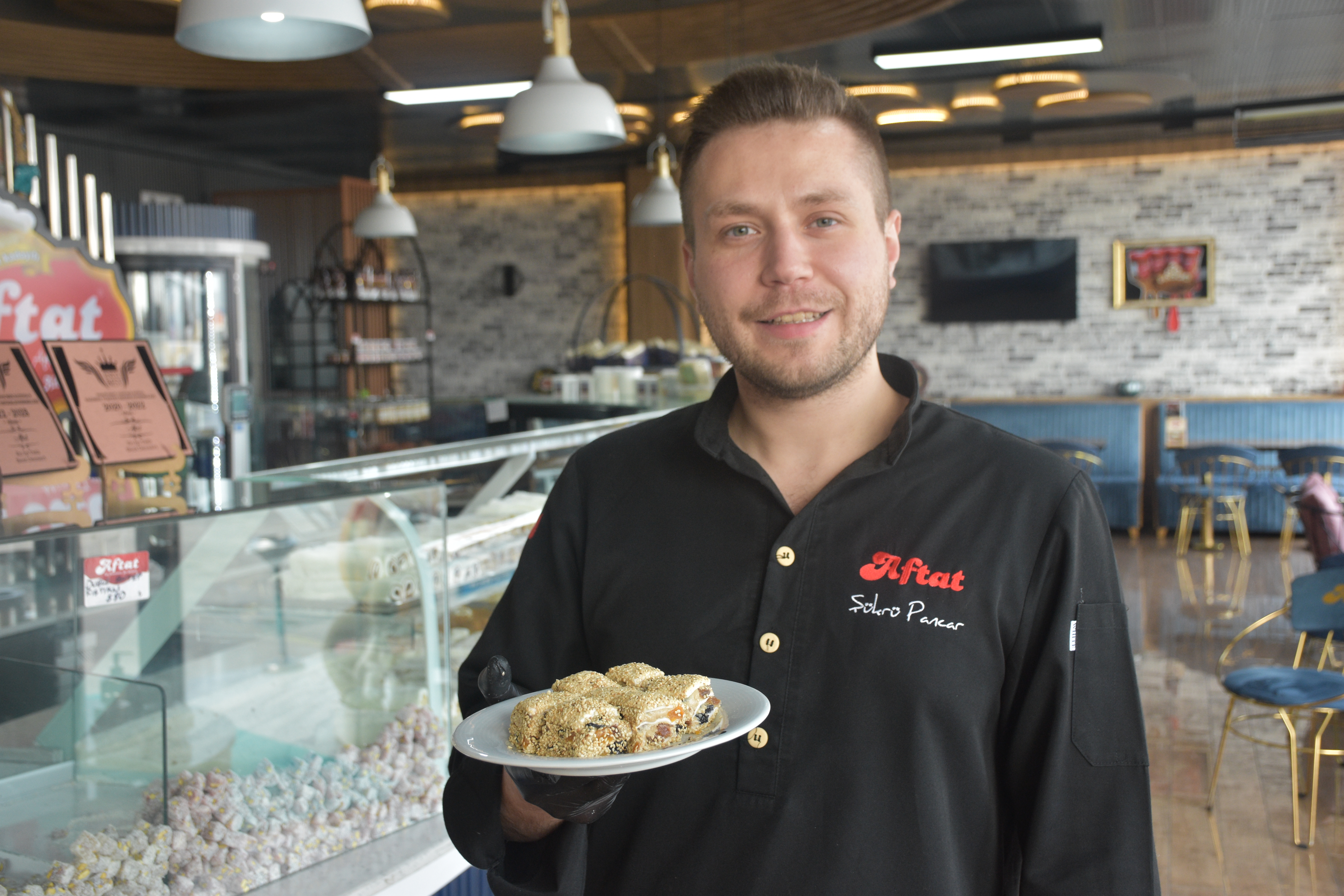 Gastronomi Şehri Afyonkarahisar'da "Kandil Lokumu" Üretil